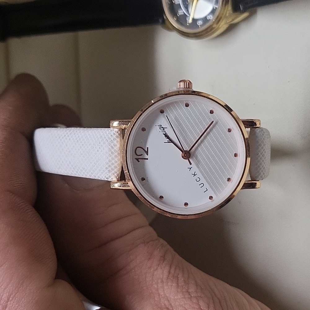 Watch - Picture 5 of 6